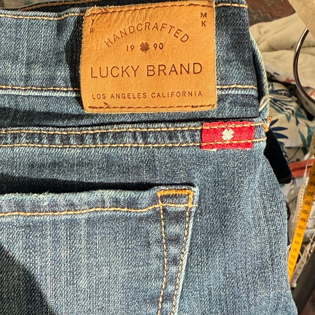 Lucky Brand Sweet N Straight Jeans 1633